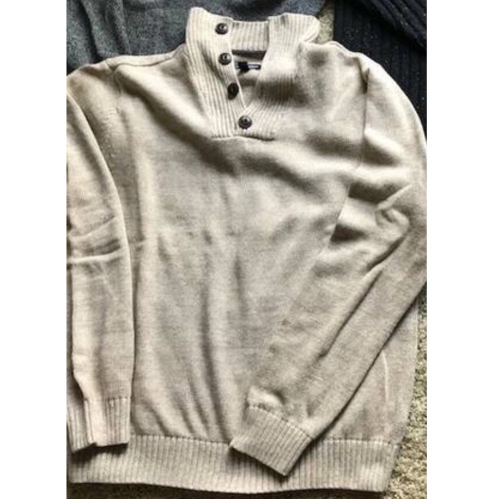 Like new St John’s Bay sweater
